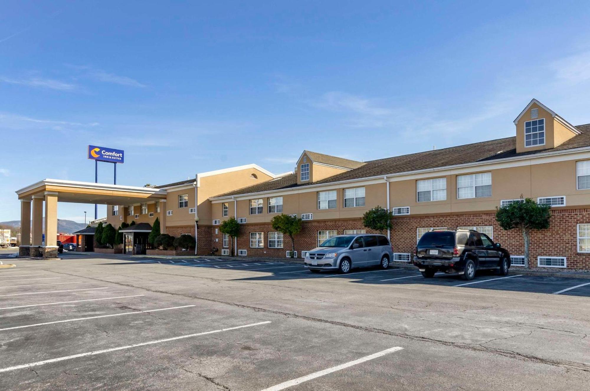 Comfort Inn & Suites Raphine - Lexington Near I-81 And I-64 Exterior foto