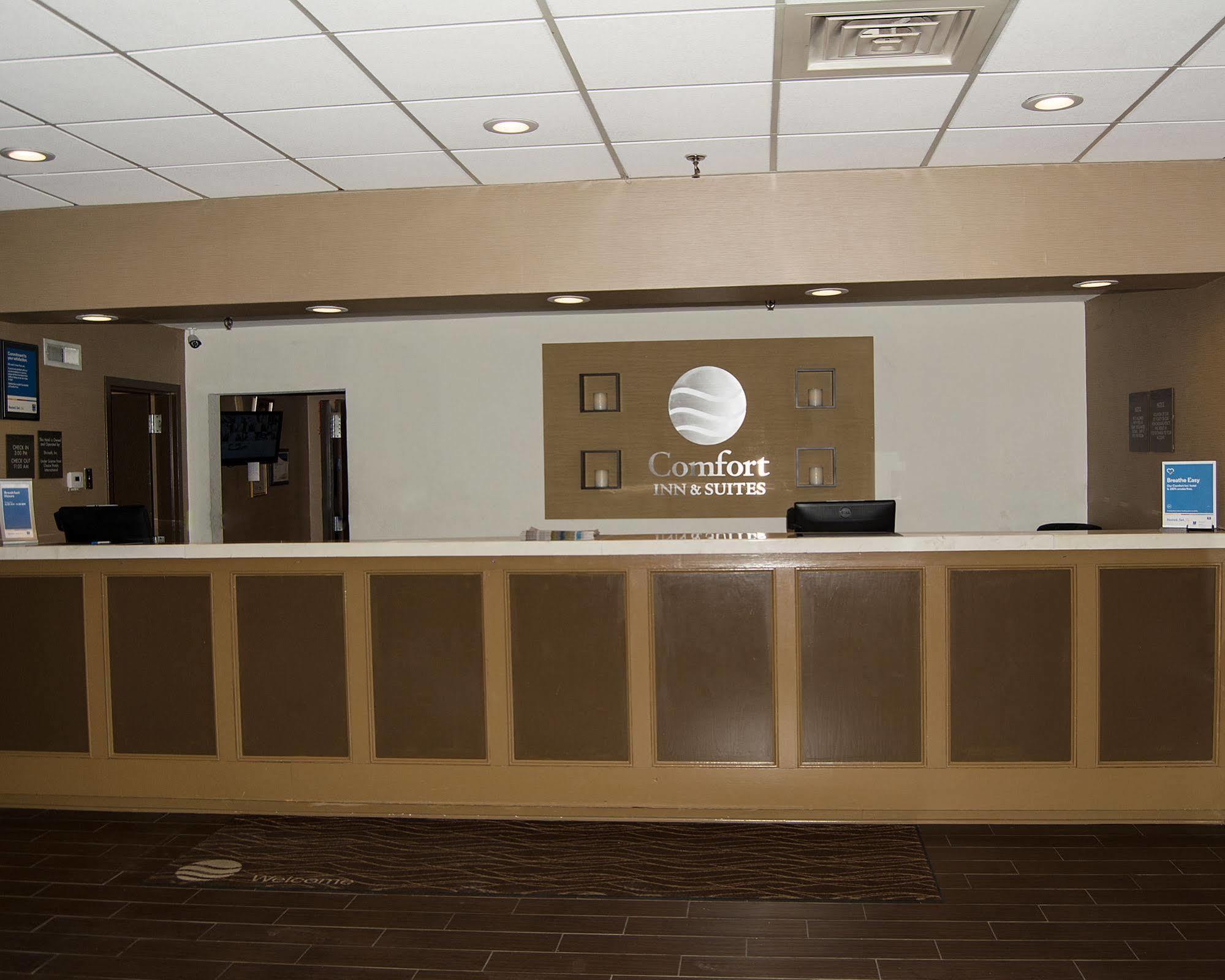 Comfort Inn & Suites Raphine - Lexington Near I-81 And I-64 Exterior foto